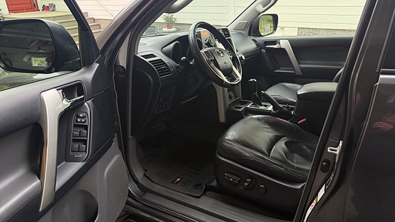 Toyota Land Cruiser 19 of 20