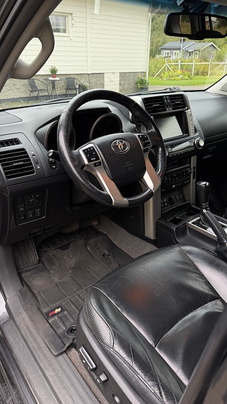 Toyota Land Cruiser 14 of 20