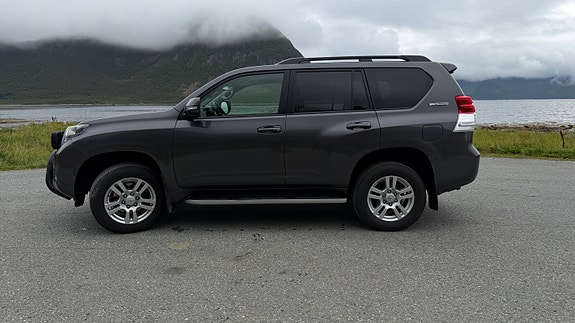 Toyota Land Cruiser 13 of 20