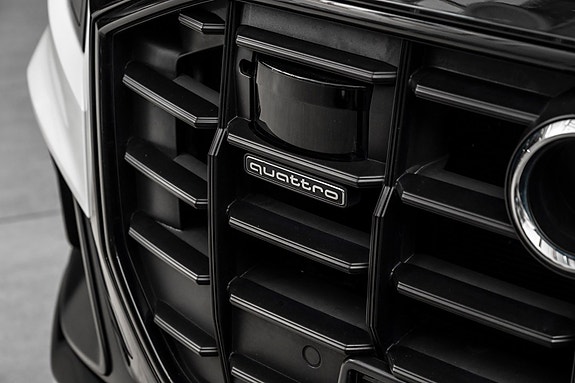 Audi Q8 5 of 30