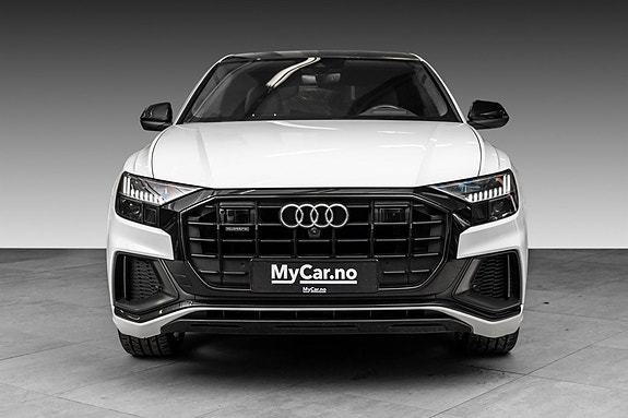 Audi Q8 3 of 30