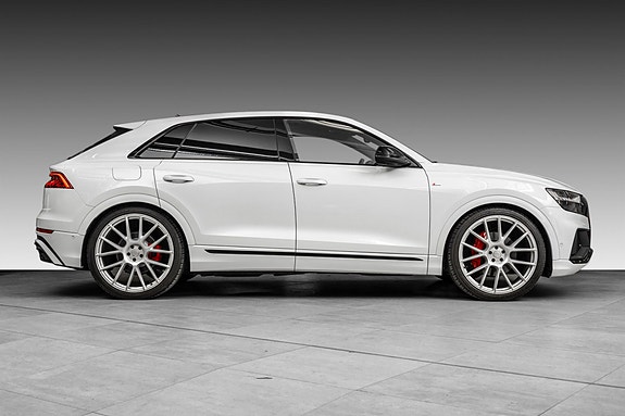 Audi Q8 6 of 30