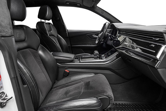 Audi Q8 22 of 30