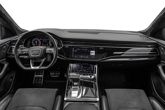 Audi Q8 28 of 30