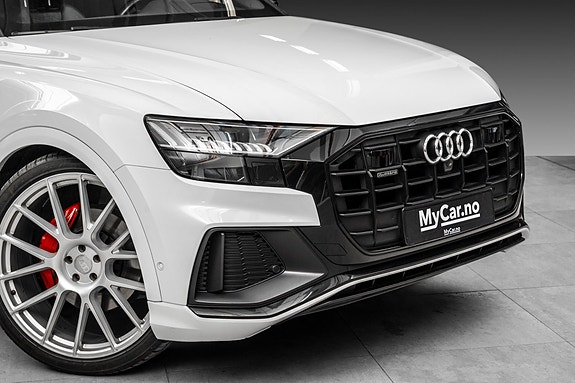 Audi Q8 2 of 30