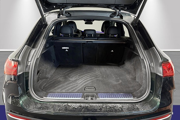 Mercedes-Benz EQE SUV 28 of 30