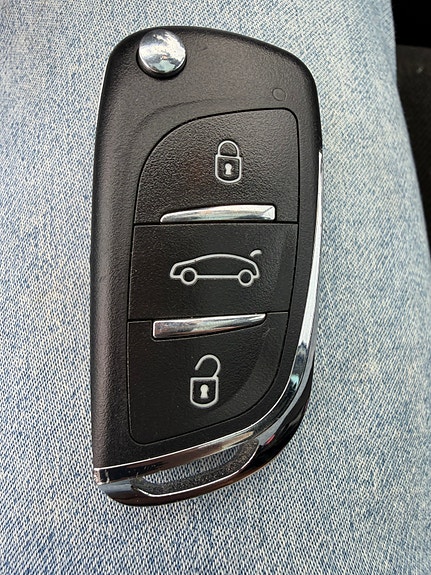 Peugeot 307 SW 8 of 13