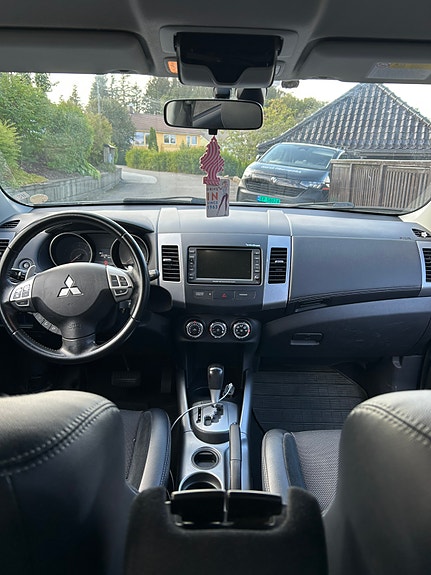Mitsubishi Outlander 6 of 30