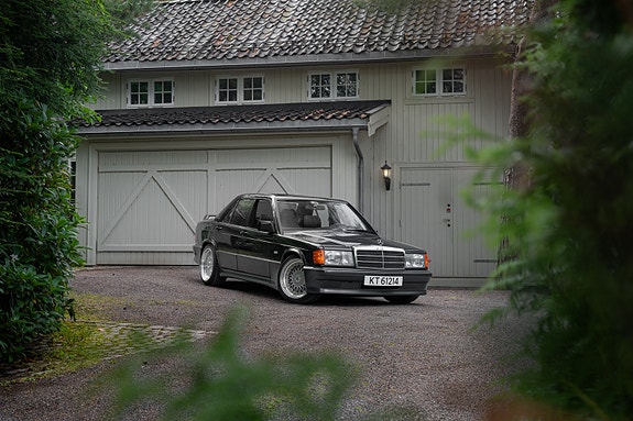 Mercedes-Benz 190 E 11 of 14