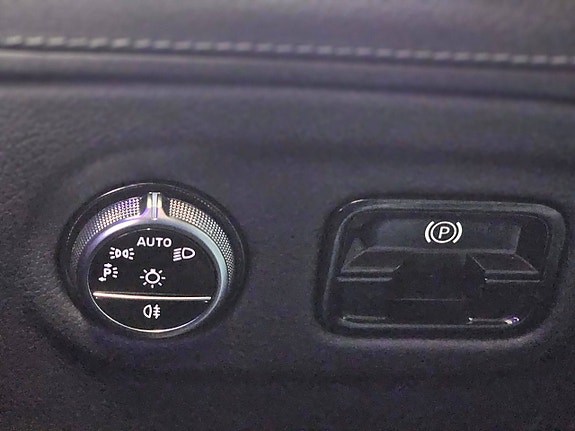 Mercedes-Benz EQE SUV 19 of 30