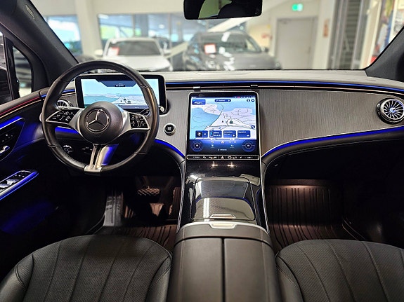 Mercedes-Benz EQE SUV 14 of 30