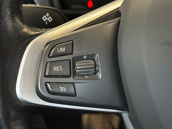 BMW 225xe 29 of 30