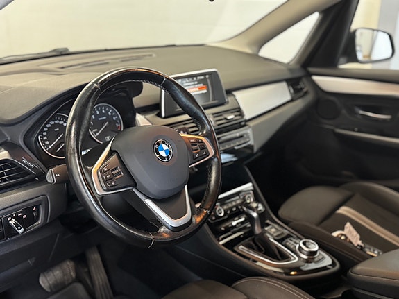 BMW 225xe 17 of 30