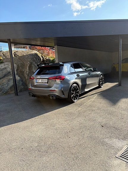 Mercedes-Benz A200 26 of 30