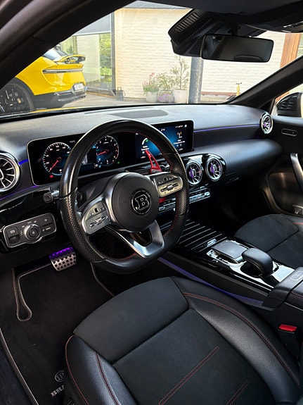 Mercedes-Benz A200 13 of 30