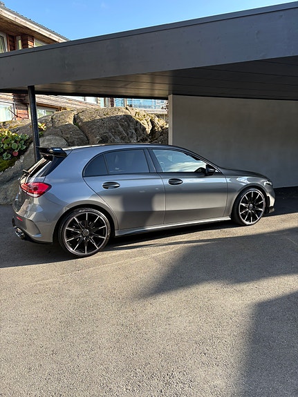 Mercedes-Benz A200 25 of 30
