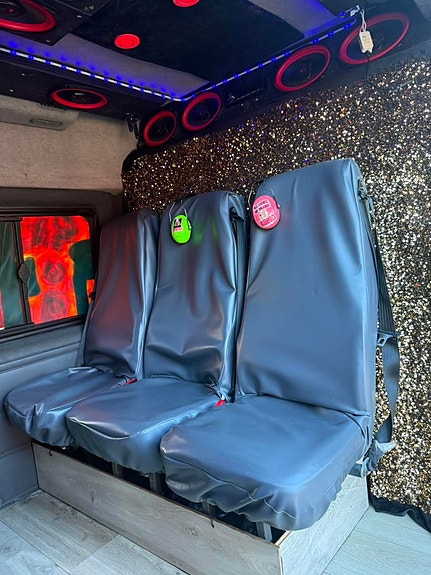 Ford Transit 7 of 15