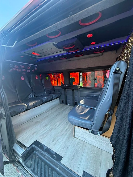 Ford Transit 9 of 15
