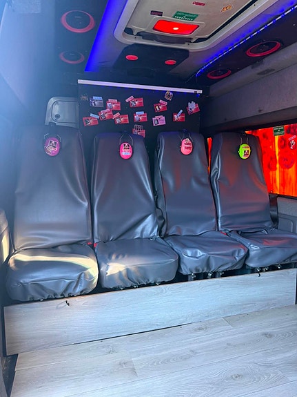 Ford Transit 8 of 15