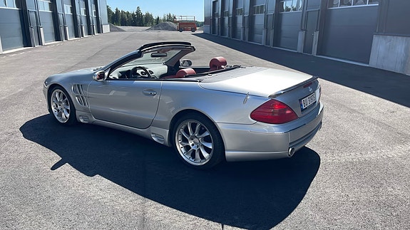 Mercedes-Benz SL500 7 of 30