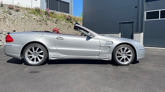 Mercedes-Benz SL500 14 of 30
