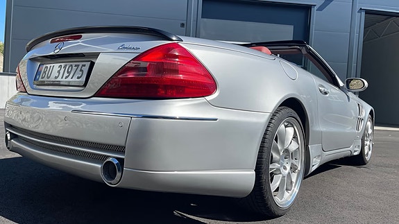 Mercedes-Benz SL500 11 of 30