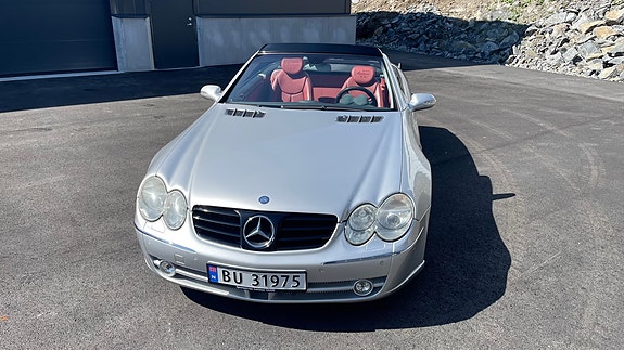 Mercedes-Benz SL500 3 of 30