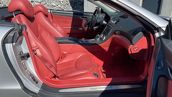 Mercedes-Benz SL500 28 of 30