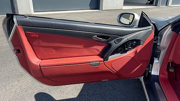 Mercedes-Benz SL500 30 of 30