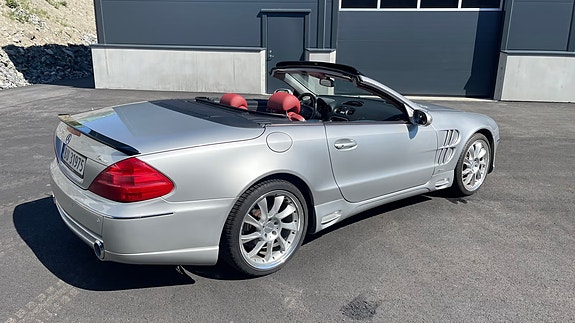 Mercedes-Benz SL500 12 of 30