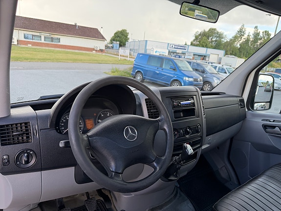 Mercedes-Benz Sprinter 311 17 of 24