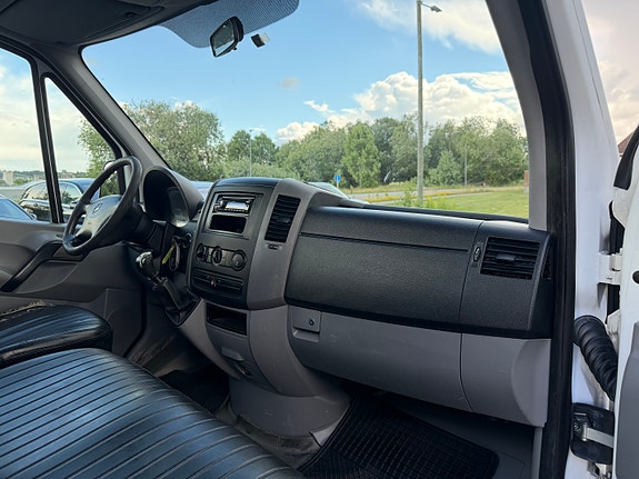 Mercedes-Benz Sprinter 311 22 of 24