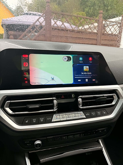 BMW 330i 12 of 23