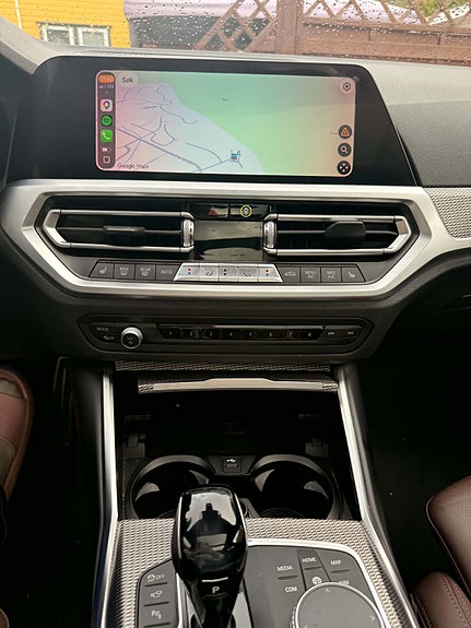 BMW 330i 14 of 23