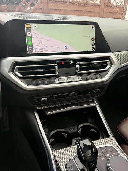 BMW 330i 13 of 23