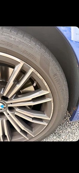 BMW 330i 23 of 23
