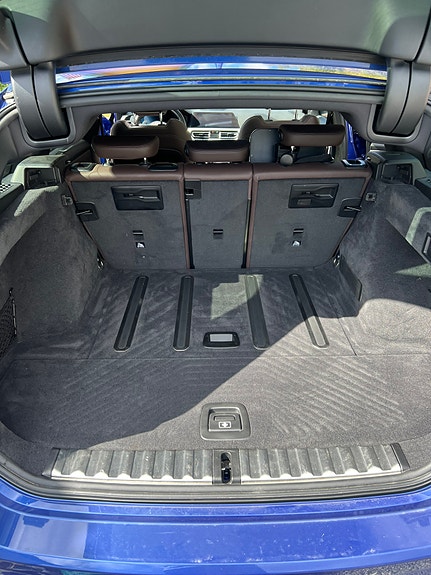 BMW 330i 21 of 23