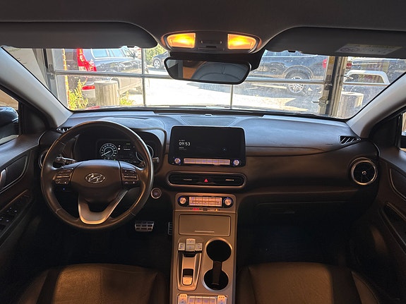 Hyundai Kona 18 of 27