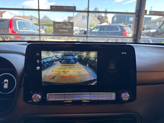 Hyundai Kona 24 of 27