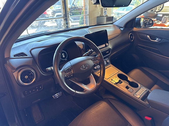 Hyundai Kona 12 of 27