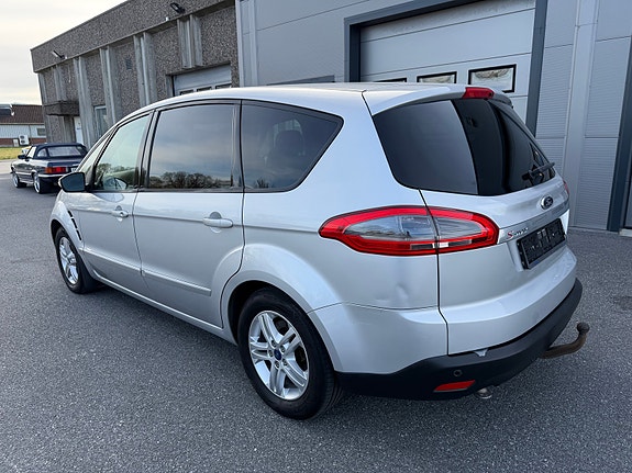 Ford S-MAX 7 of 21