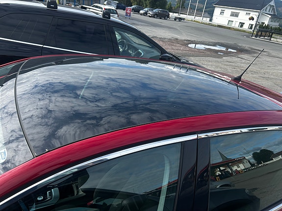 Peugeot 308 4 of 17