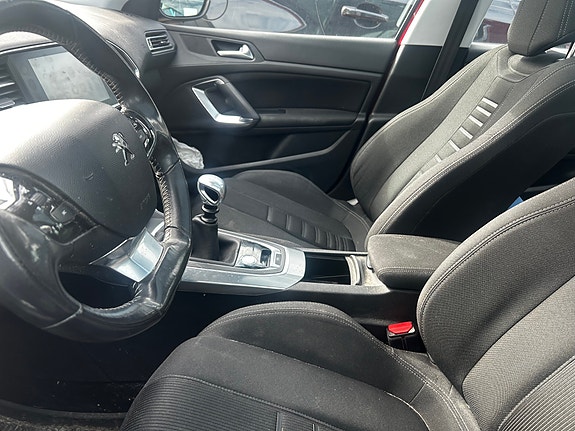 Peugeot 308 6 of 17