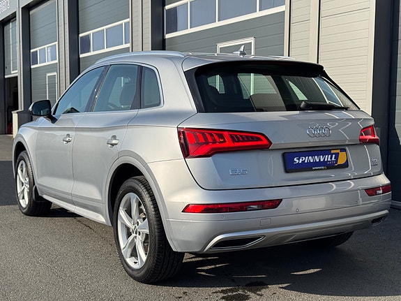 Audi Q5 5 of 30