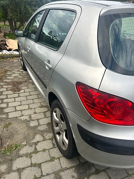 Peugeot 307 8 of 17