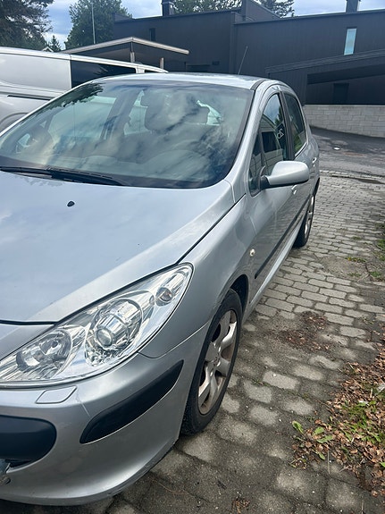Peugeot 307 3 of 17