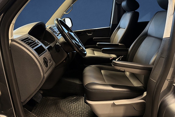Volkswagen Caravelle 10 of 20