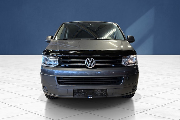 Volkswagen Caravelle 8 of 20