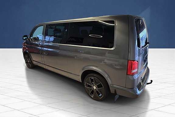 Volkswagen Caravelle 5 of 20