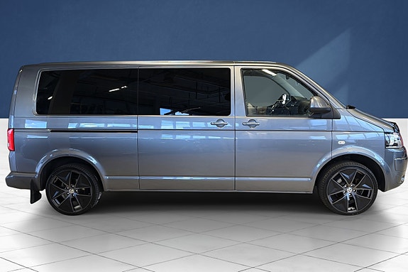 Volkswagen Caravelle 2 of 20